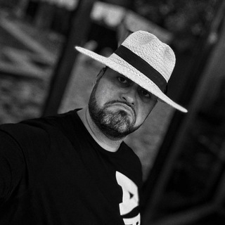 Где деньги, Жень?