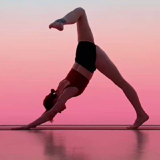 Клуб йоги и хардкора