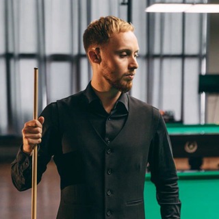 Максим Зверев